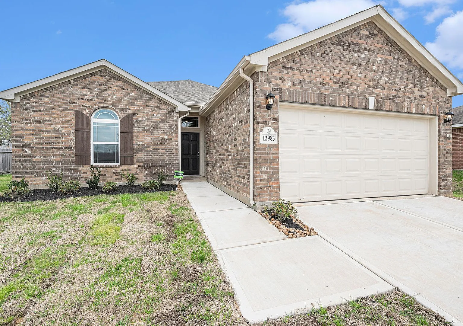 Stunning 4 bedroom home In Lake Conroe Hills — Photo 1