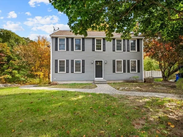 599 Oakhill Ave, Attleboro, MA 02703