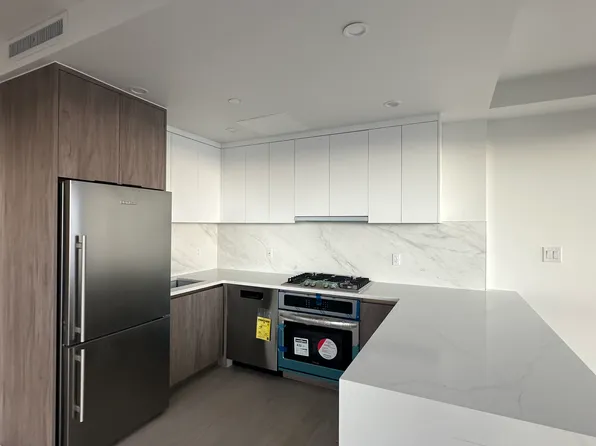 2286 Cropsey Avenue image 10 of 10