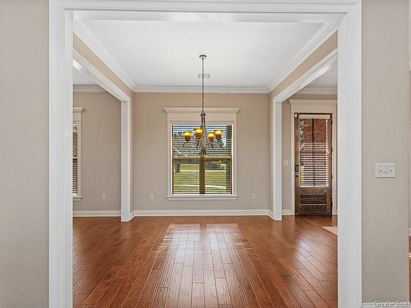 5th image of 601 Dub Ln