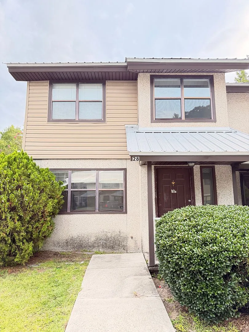 For Rent — Photo 1