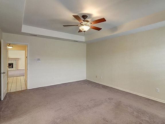 4th image of 4321 Holly Ridge Dr