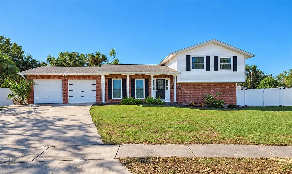 4 bed, 3.0 bath, 2434 sqft, $3,500 — Photo 1