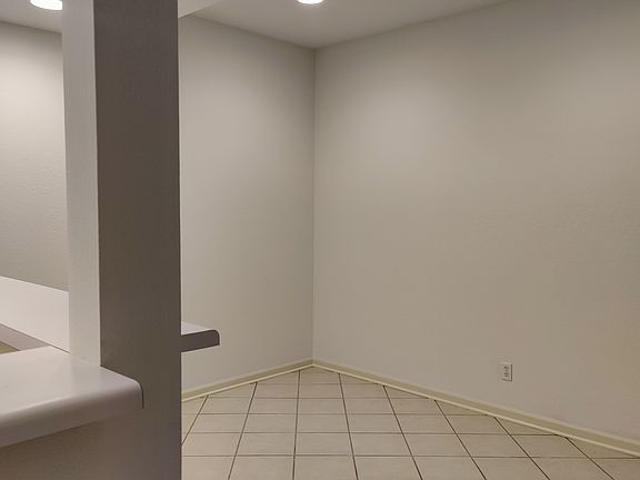 5th image of 204 White River Dr #204