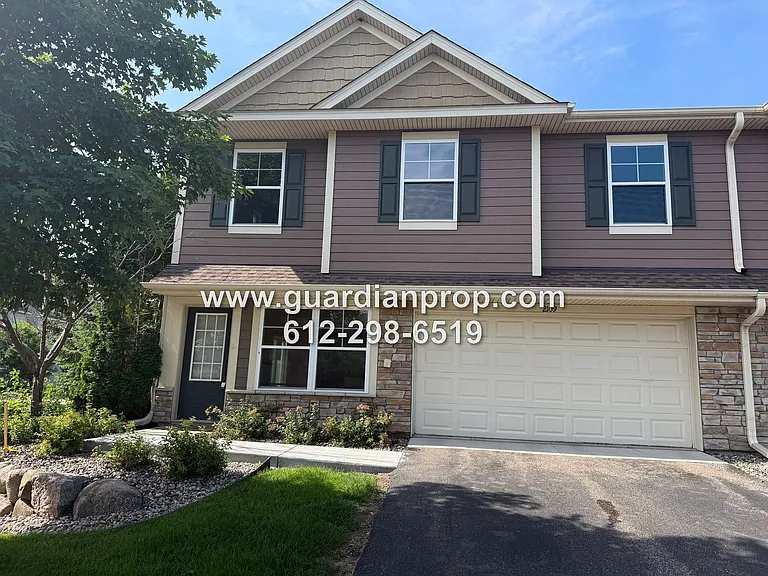 2109 Cedar Grove Trl — Photo 1