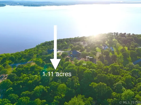 210 Patriot Pointe Rd, Eufaula, OK 74432