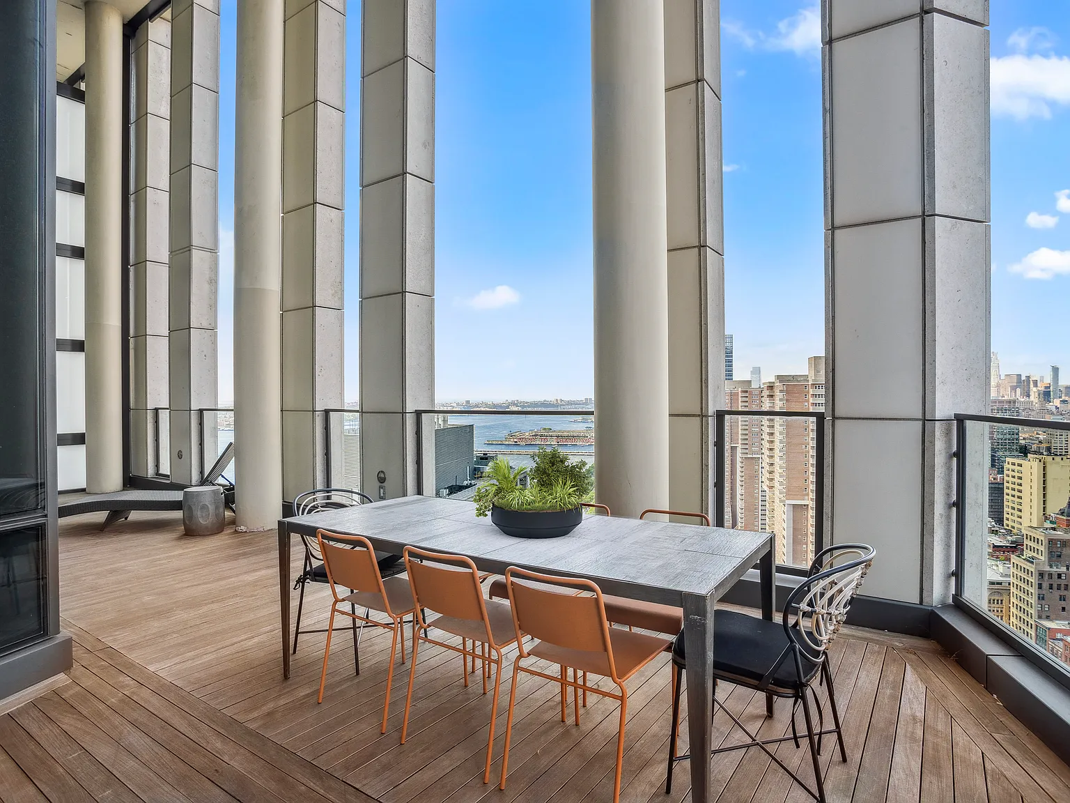 101 Warren Street — Photo 3