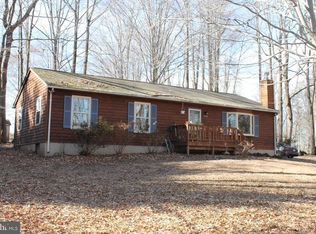8008 Lake Dr, Manassas, VA