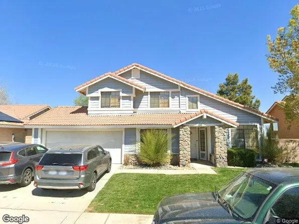 4529 Sungate Dr, Palmdale, CA 93551
