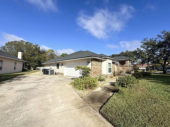 4th image of 9943 Bay Vista Estates Blvd