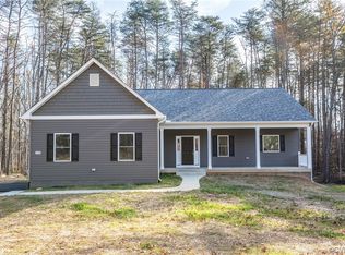 2029 Country Rd, Beaverdam, VA 23015