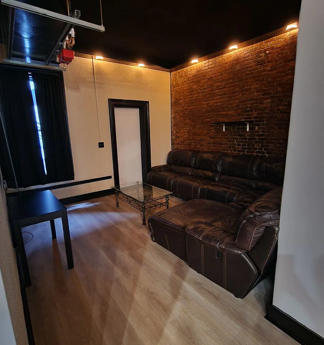 4 bed, 1610 sqft, $500 — Photo 2