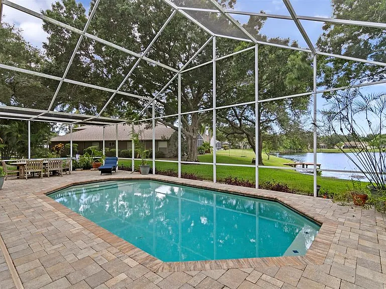 8412 Ridgebrook Cir — Photo 2
