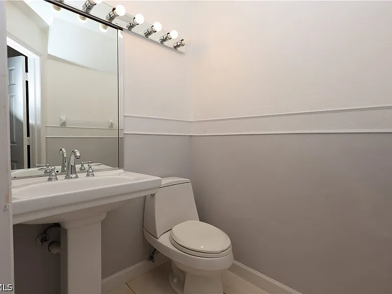 26510 Southern Pines Dr #102 — Photo 17