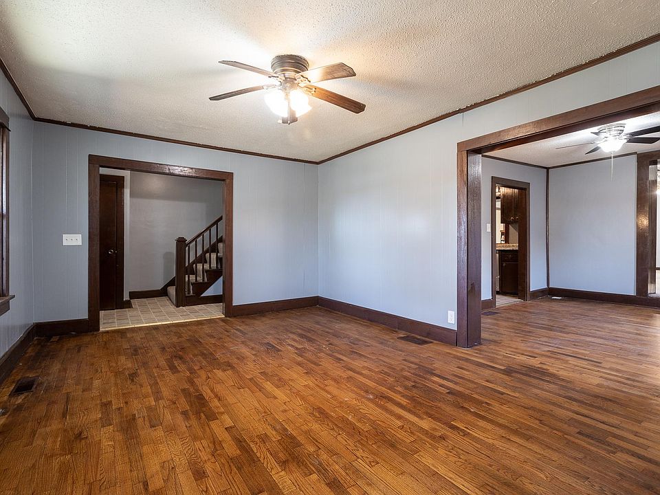 Front Livingroom.