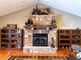 97 Jacobs Ridge Rd, Reeds Spring, MO 65737