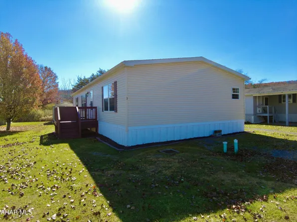3 Natalie Ln, Bedford, PA 15522