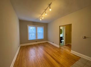 1204 W Granville Ave, Chicago, IL 60660