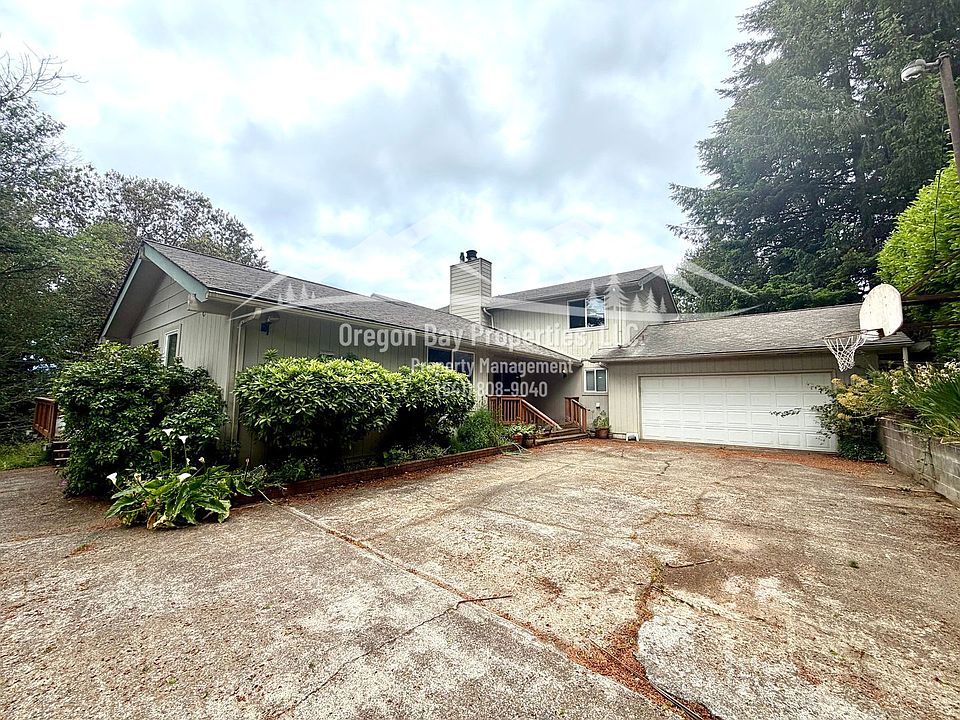 1st image of 93327 Hillcrest Ln