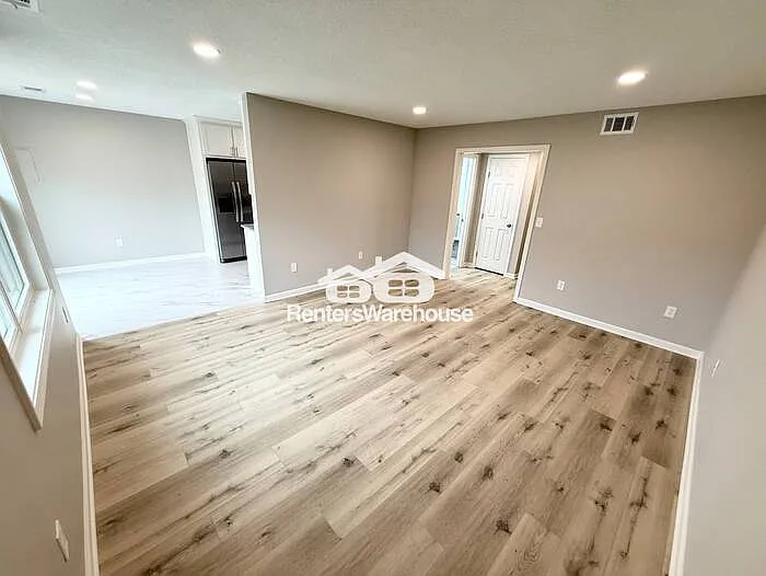 6907 Floyd St — Photo 22