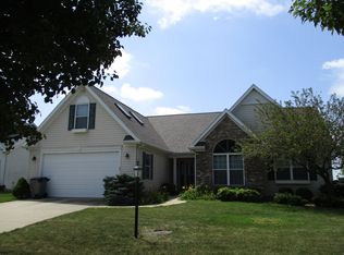 807 Pheasant Run Rd, Tuscola, IL 61953