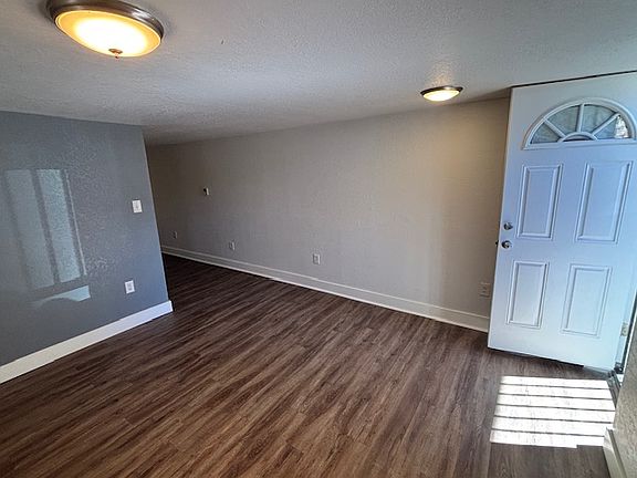4th image of 2438 W 40th Ave #Basement