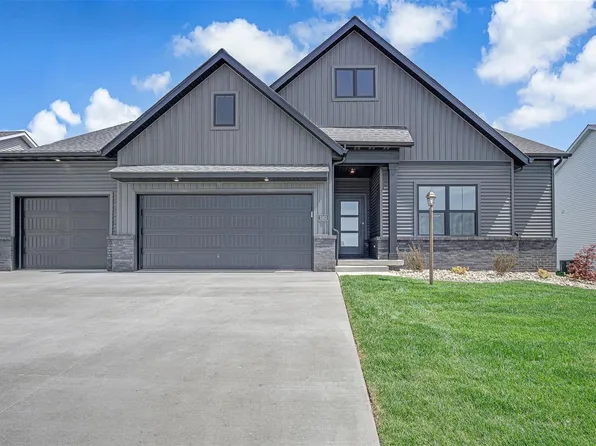 3163 Ashley Dr, Glen Carbon, IL 62034