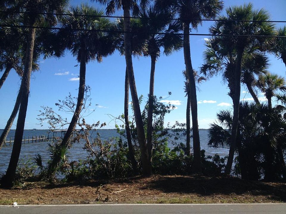 2nd image of 3865 Indian River Dr