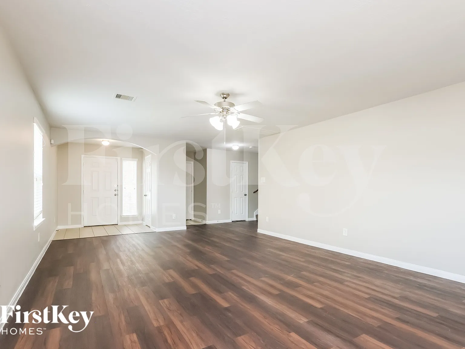 4 bed, 2.5 bath, 2532 sqft, $1,895 — Photo 3
