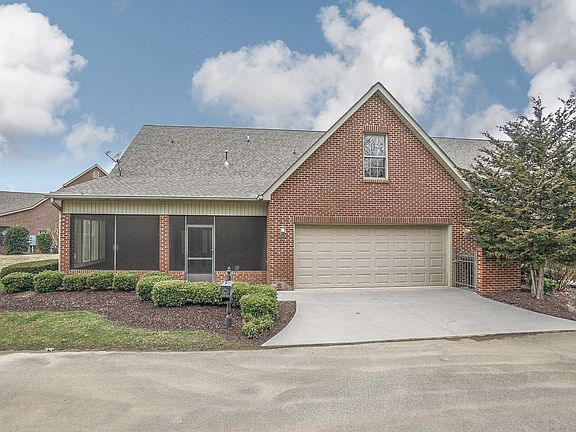 3rd image of 439 Savannah Village Dr