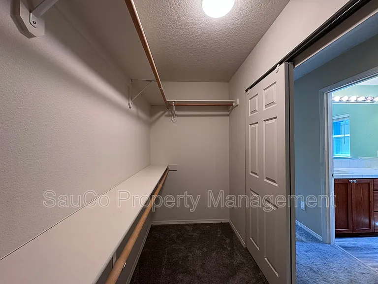948 SE Elina Ave — Photo 24