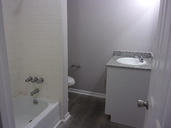 1045 W Meadow Dr #F — Photo 12