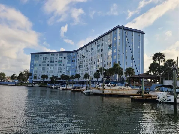 4939 Floramar Ter APT 810, New Port Richey, FL 34652