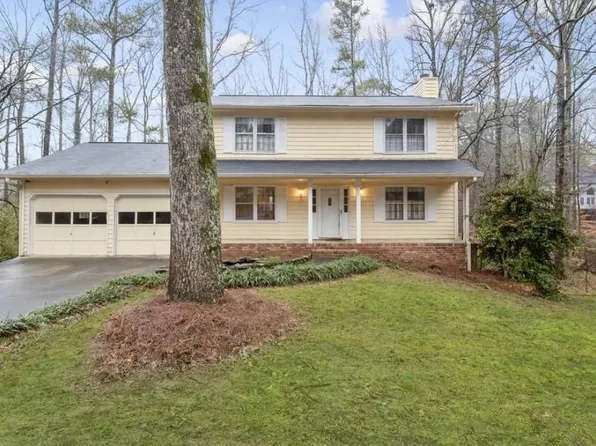 1695 Pitty Pat Ct SW, Lilburn, GA 30047