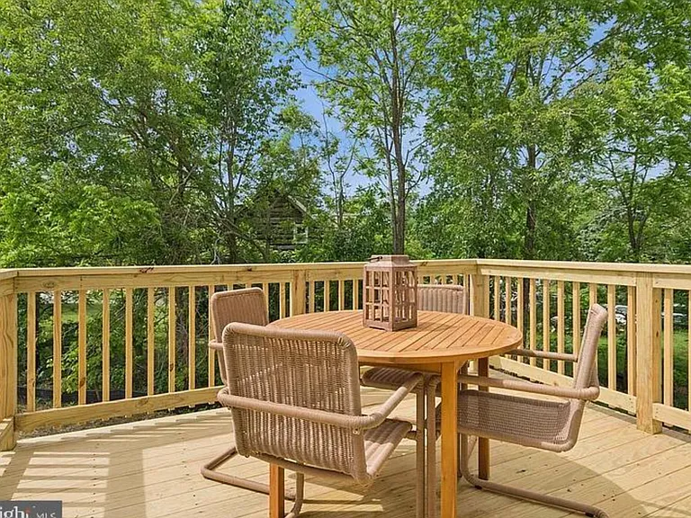 51 Silverbell Ave — Photo 21