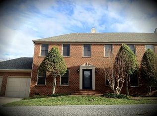 302 Quarterpath Ln, Jamestown, NC 27282