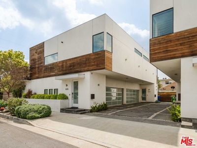 11370 Aqua Vista St, North Hollywood, CA, 91602