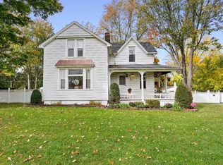 924 S John Hix St, Westland, MI 48186