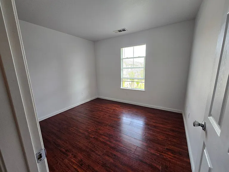 223 Santa Barbara St — Photo 13