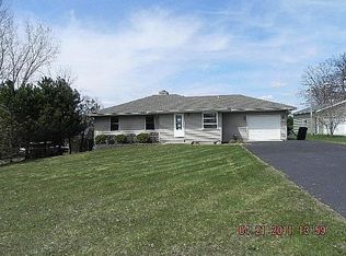 41908 E Bayshore Dr, Paw Paw, MI