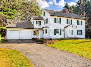 658 Dutch Hill Rd, Skytop, PA 18357