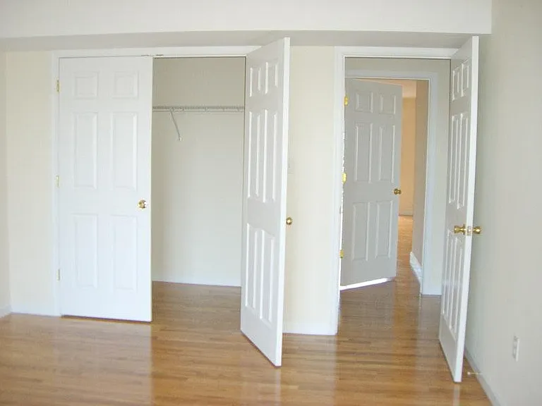 5-9 Marion Pl #3 — Photo 7