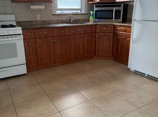 20-56 49th St #1, Astoria, NY 11105