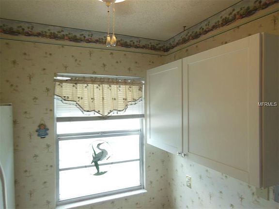 5th image of 13713 Mission Oaks Blvd #13713