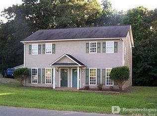 2911-B Bobwhite Cir, Wingate, NC 28174