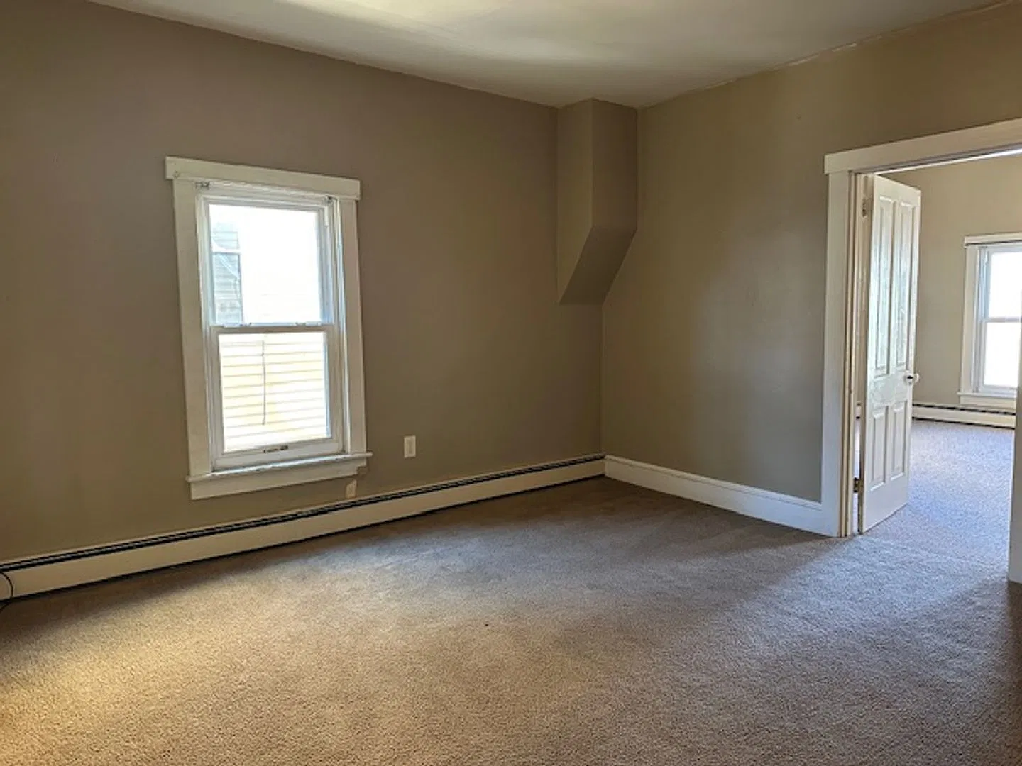 Charming 3-bedroom, 1.5-bath home in Millersburg School District! — Photo 4