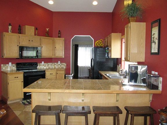 5th image of 6015 76th Ave NE