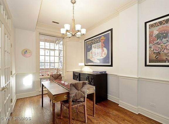 5th image of 3711 N Pine Grove Ave #2-3S