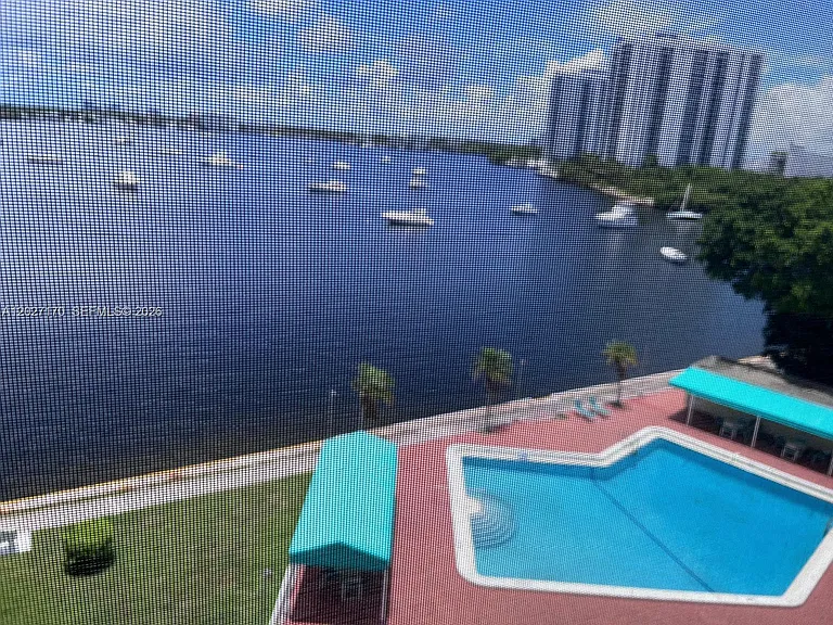 2910 Point East Dr #M609 — Photo 43