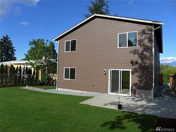 3rd image of 3040 S 146th St